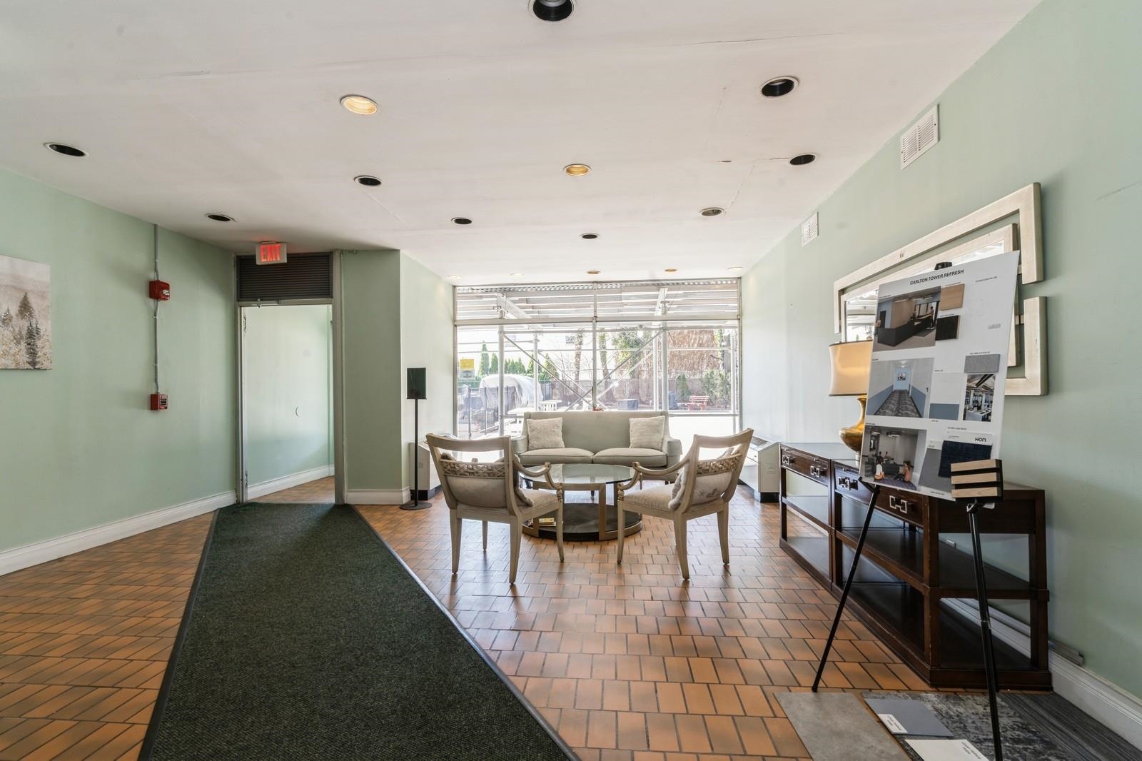 285 AYCRIGG AVE Unit: 6E
