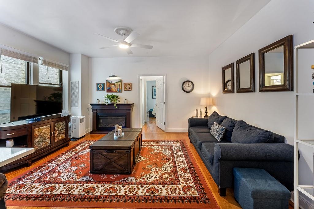 260 HARRISON AVE Unit: 206