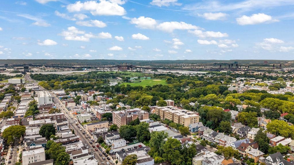 260 HARRISON AVE Unit: 206
