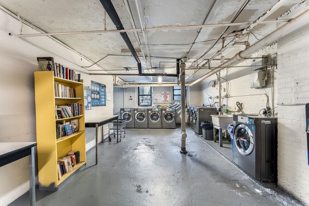 260 HARRISON AVE Unit: 206