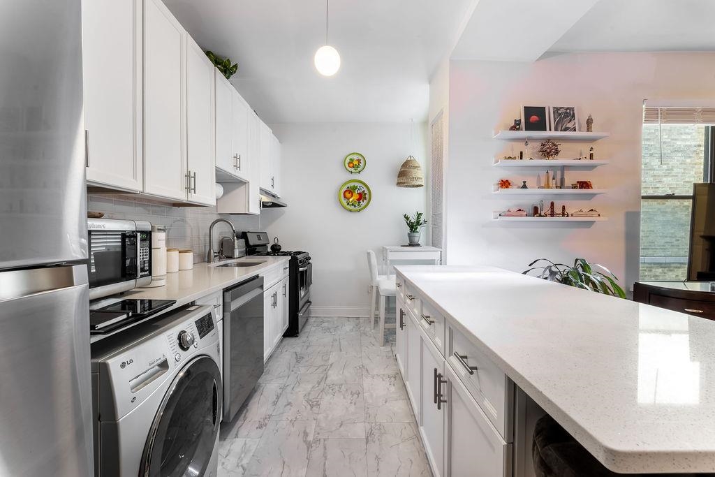 260 HARRISON AVE Unit: 206