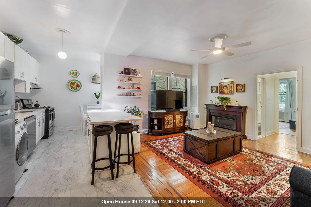 260 HARRISON AVE Unit: 206