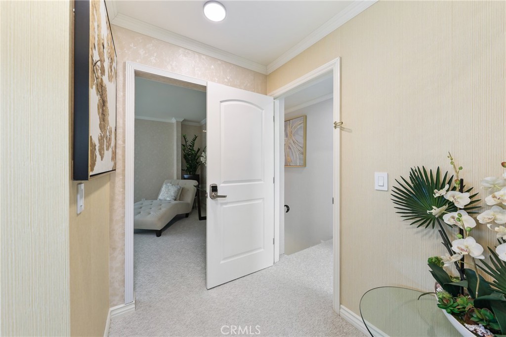 2798 Redwing Circle