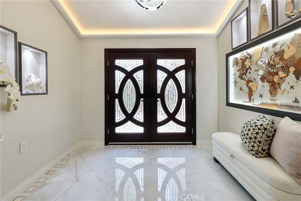 2798 Redwing Circle