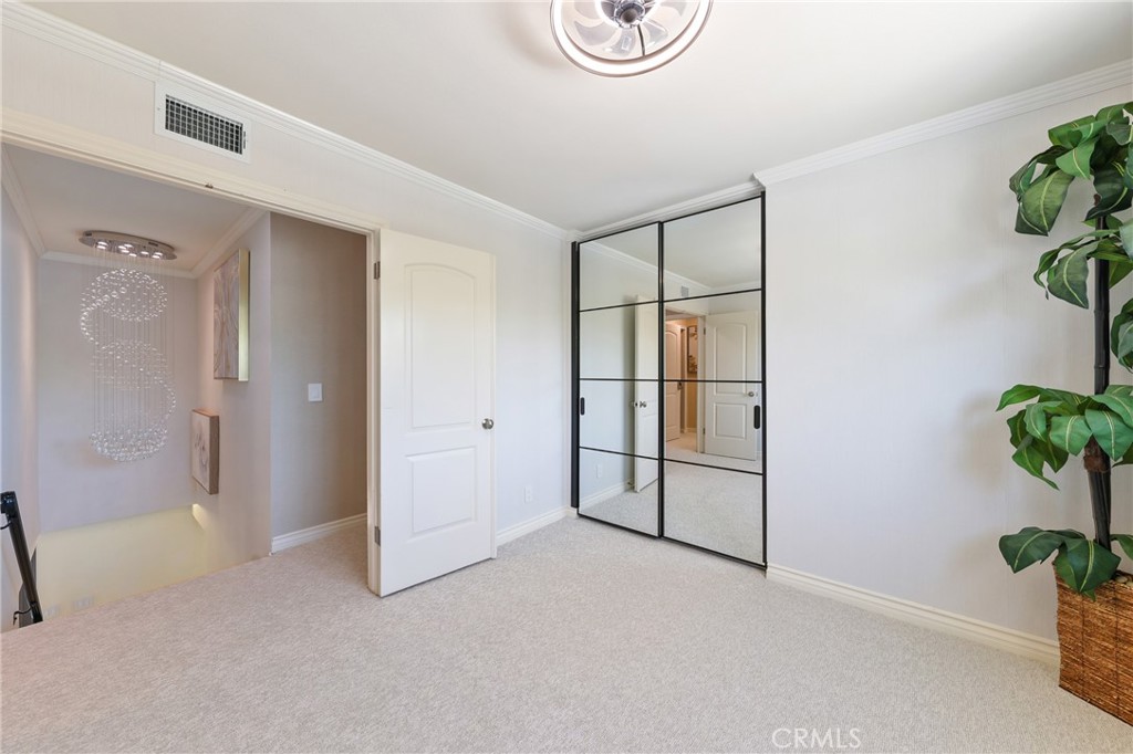 2798 Redwing Circle