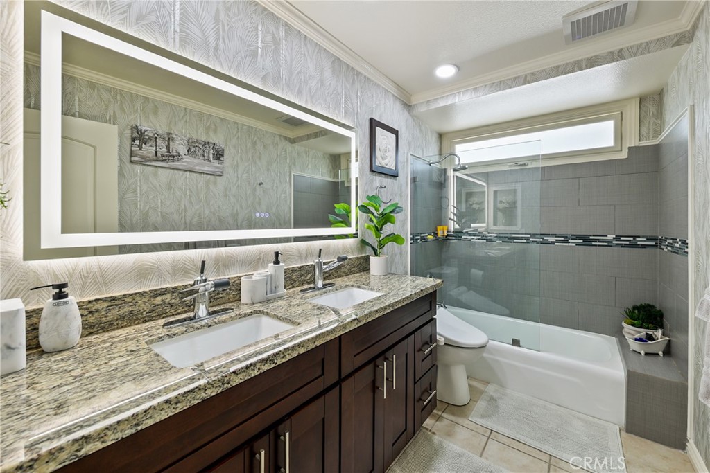 2798 Redwing Circle