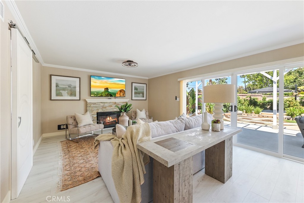 2798 Redwing Circle