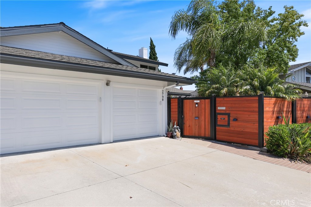 2798 Redwing Circle
