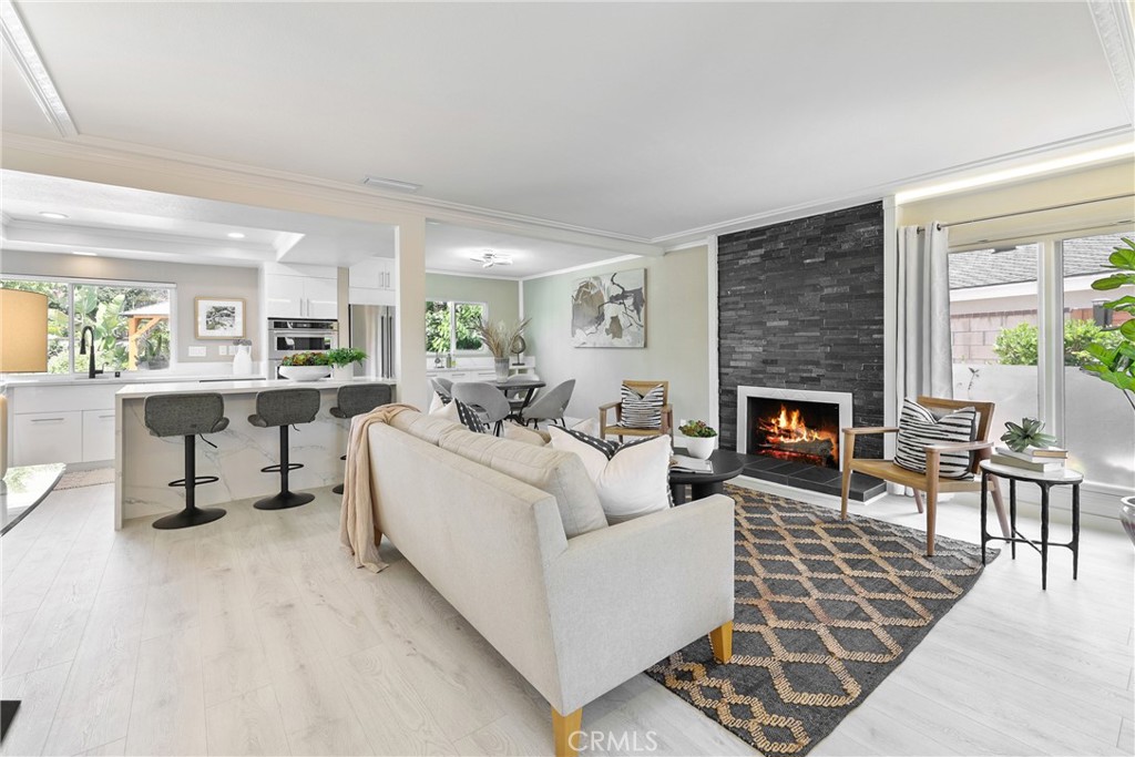 2798 Redwing Circle