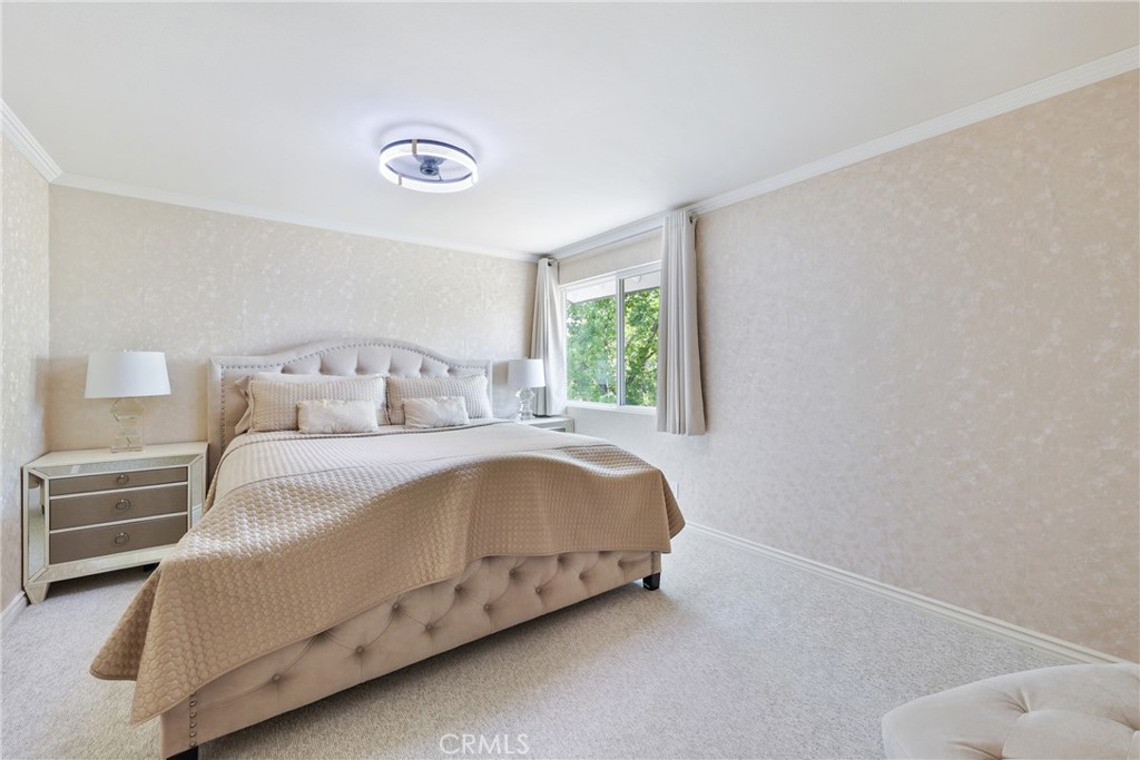 2798 Redwing Circle