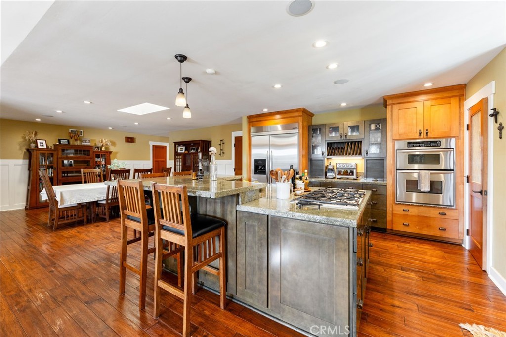 3030 Ceylon Road