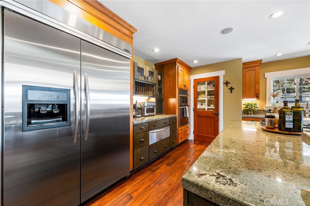 3030 Ceylon Road