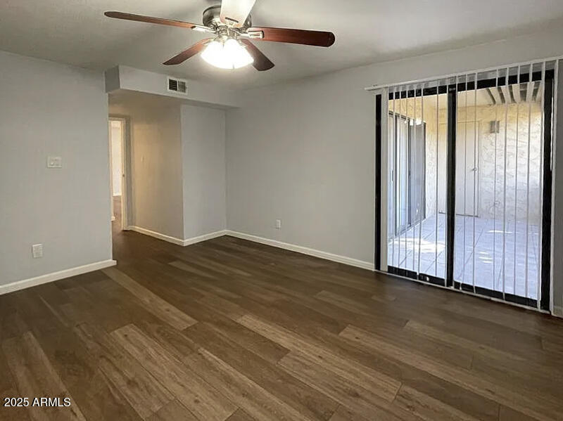 4950 N MILLER Road, 209