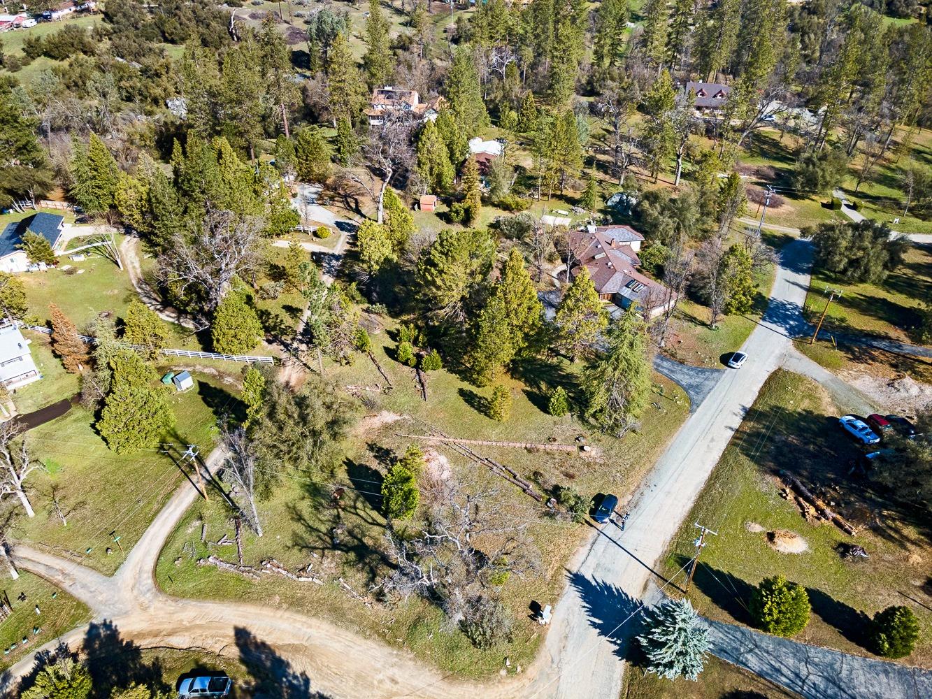 45281 N Oakview Drive