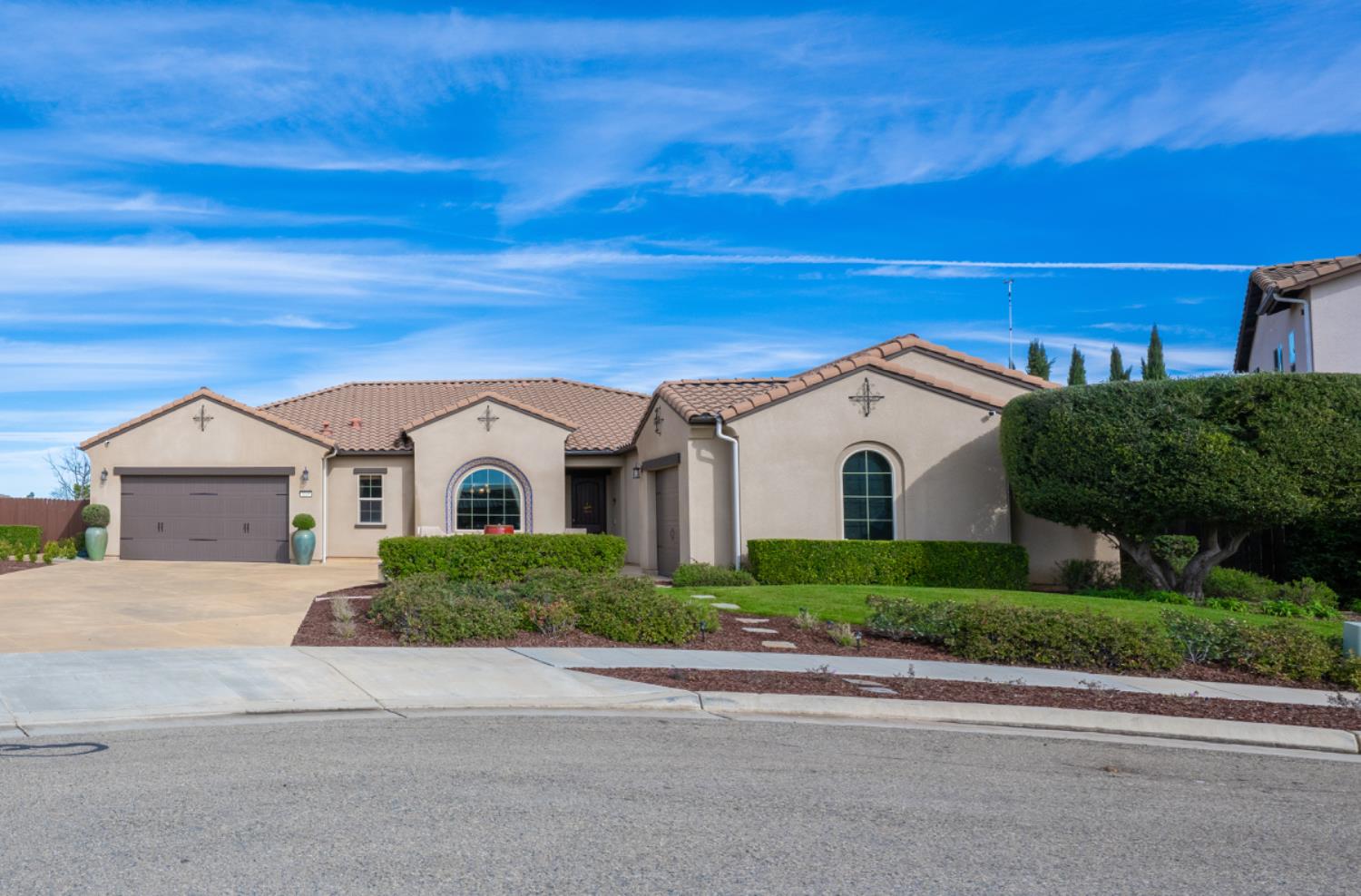 3205 Lexington Avenue