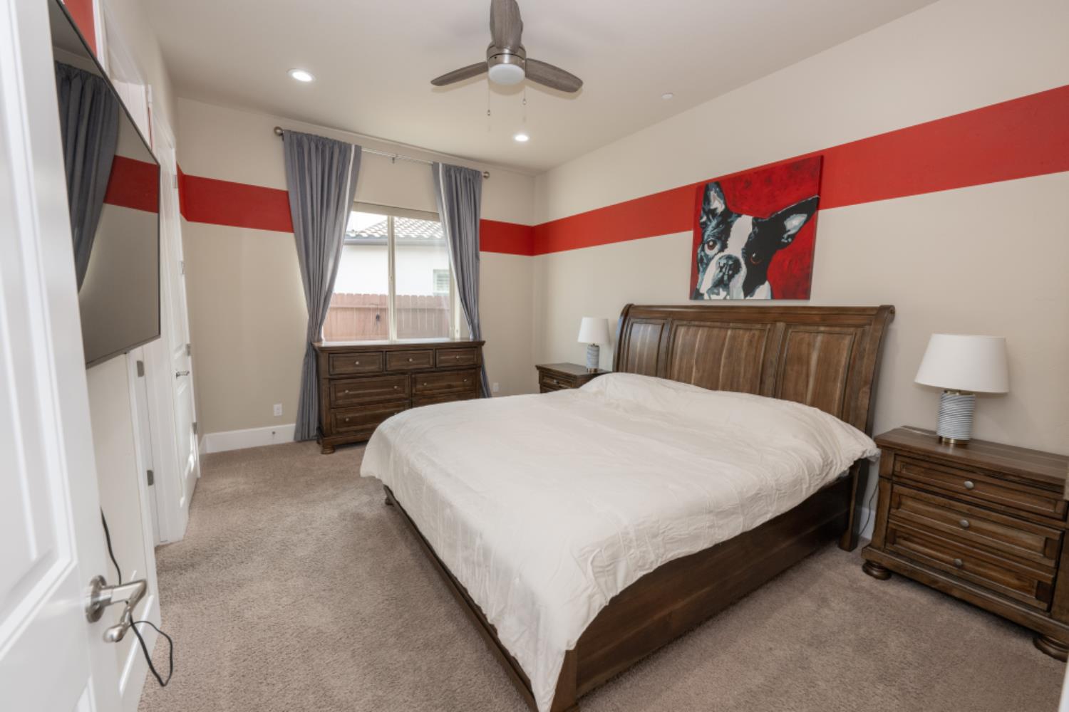 3205 Lexington Avenue