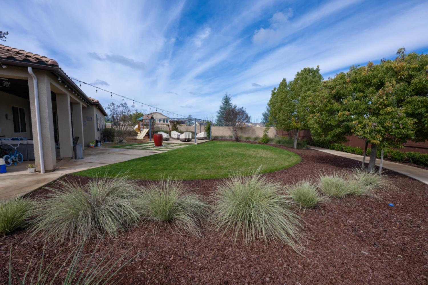 3205 Lexington Avenue