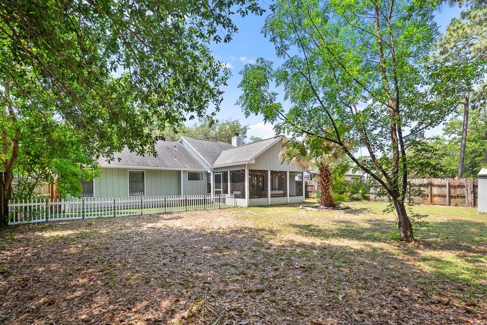 112 Meadow Woods Lane