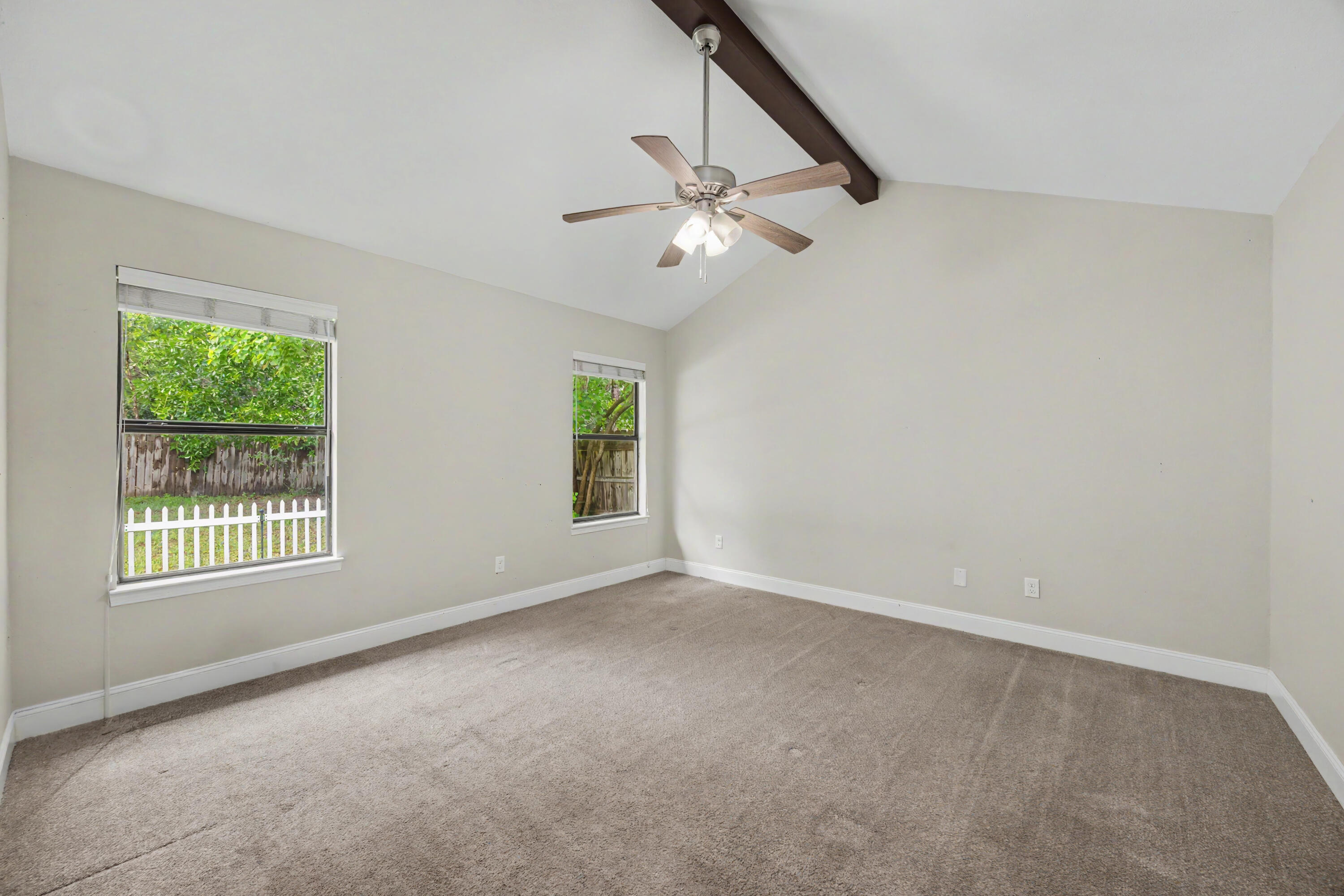 112 Meadow Woods Lane