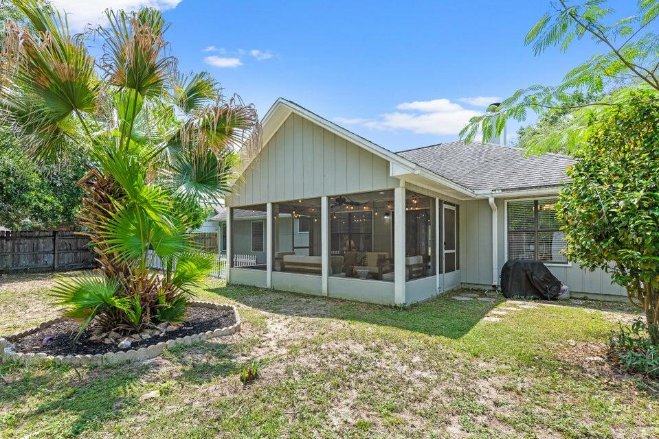 112 Meadow Woods Lane