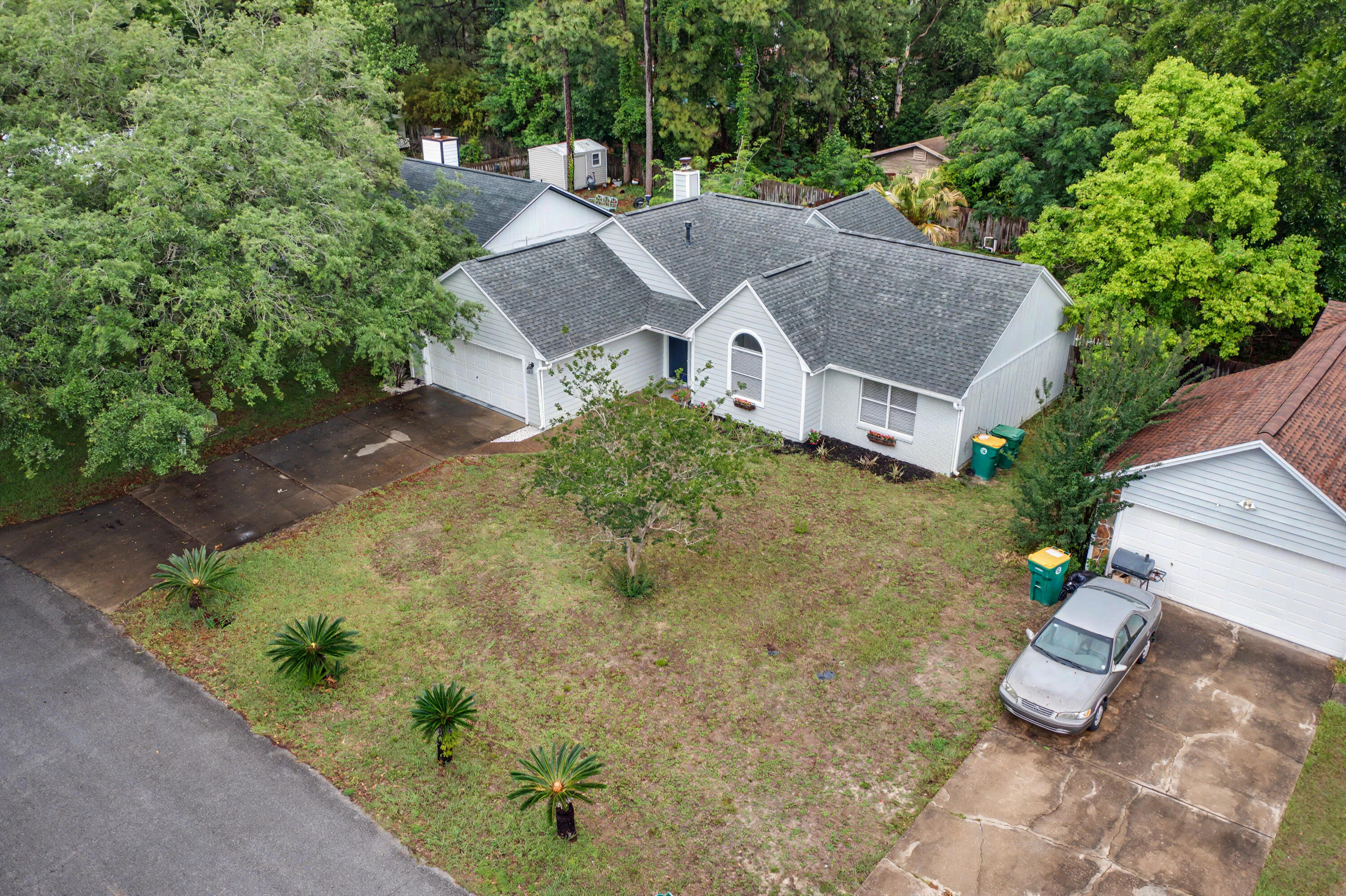 112 Meadow Woods Lane