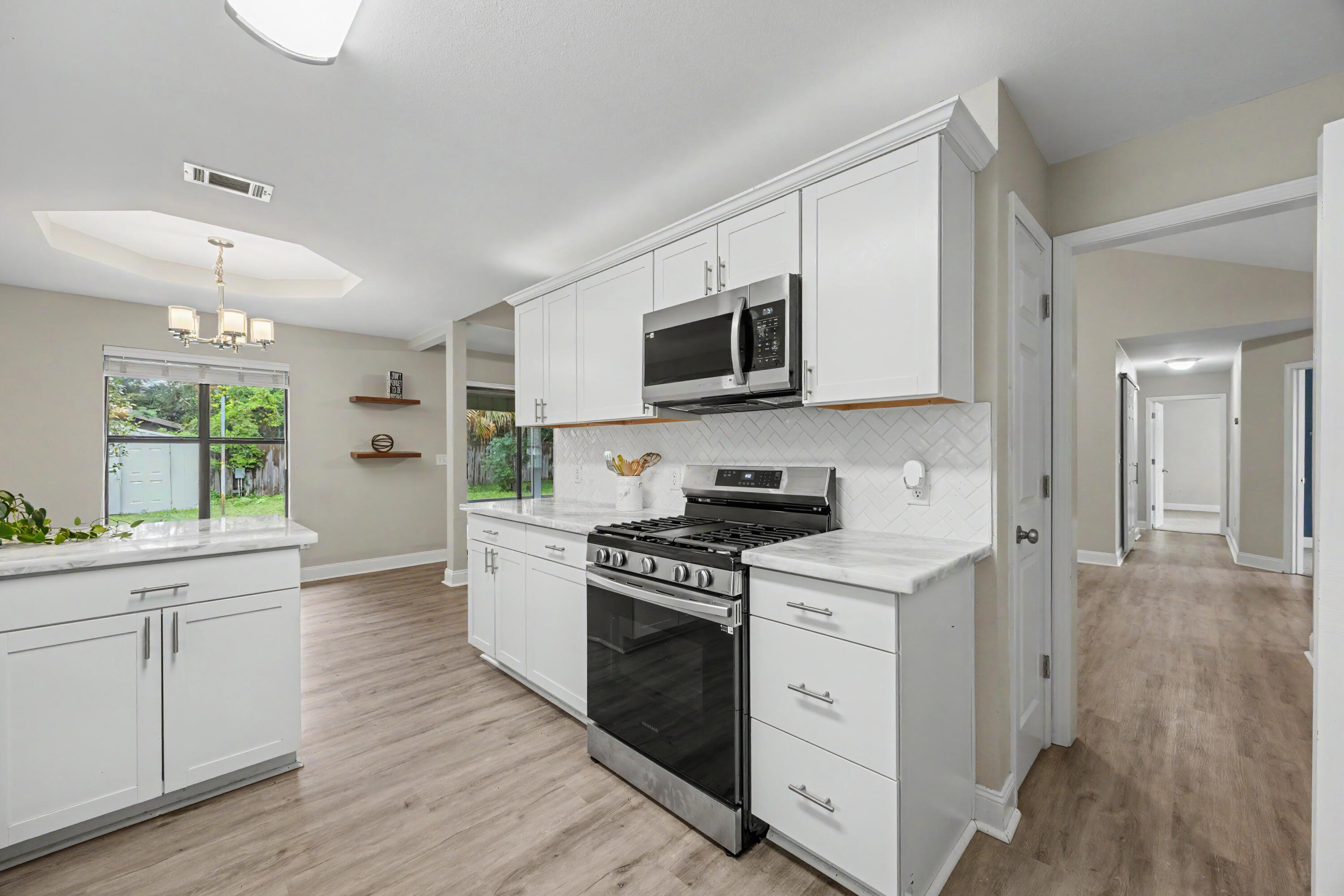 112 Meadow Woods Lane
