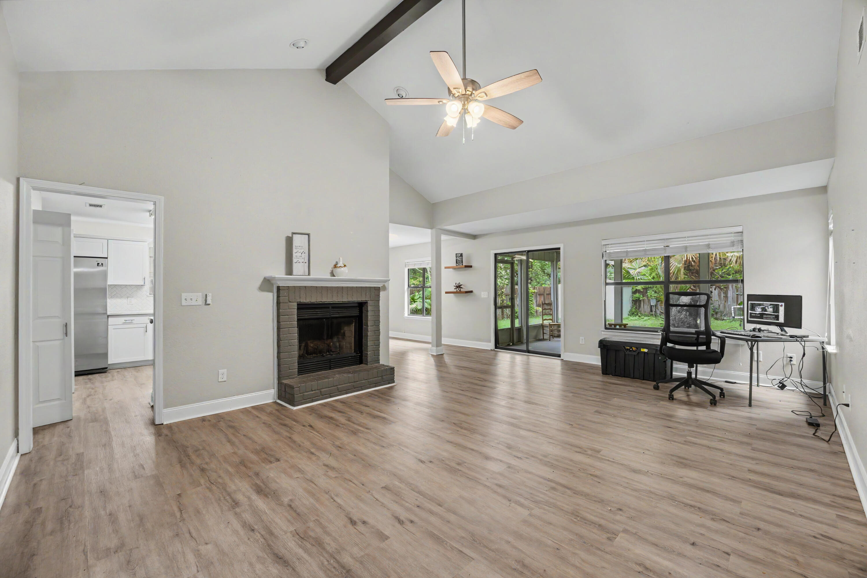 112 Meadow Woods Lane