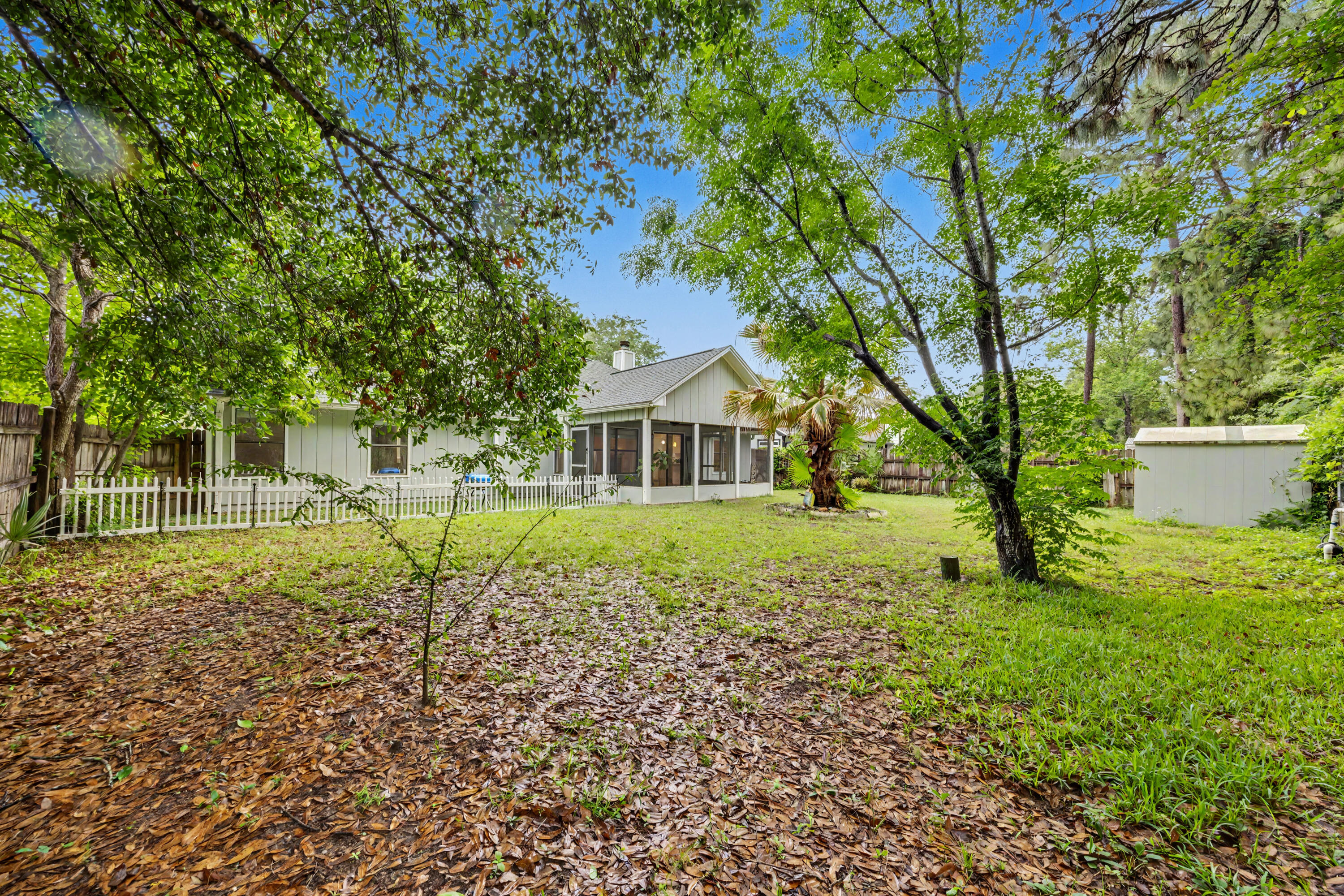 112 Meadow Woods Lane