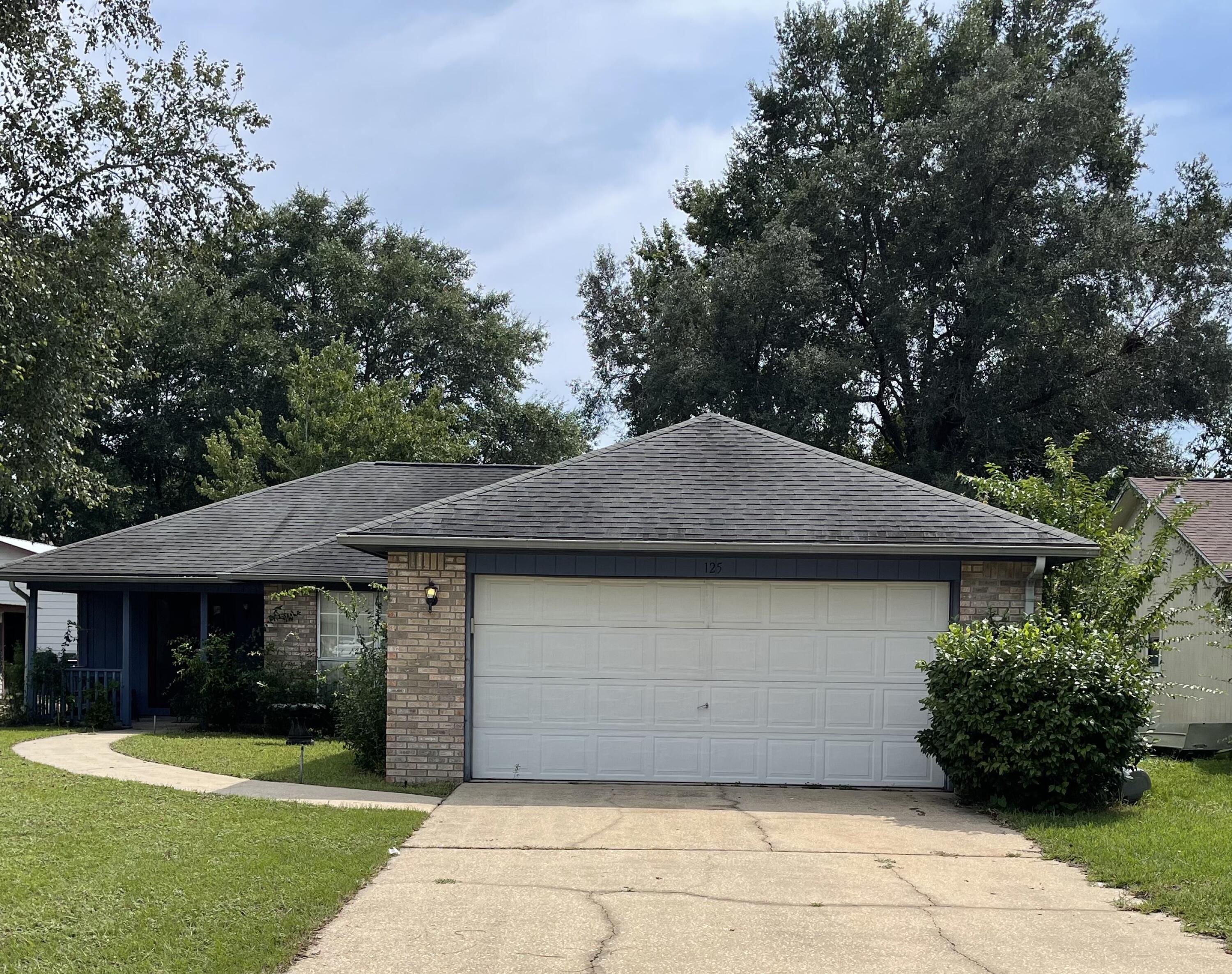 125 Meadow Woods Lane