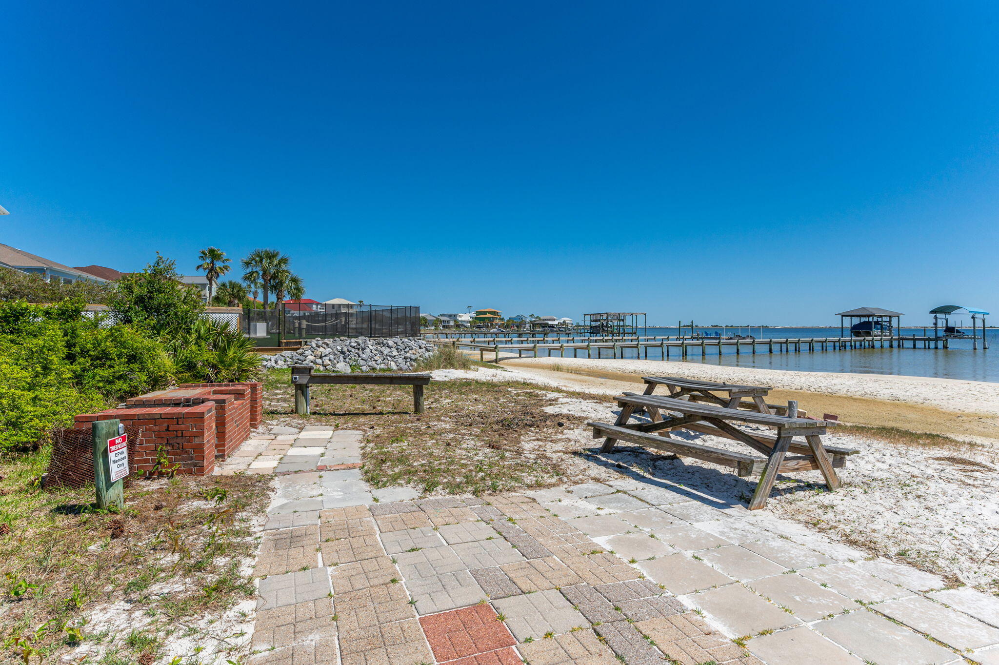 190 Wynnehaven Beach Road