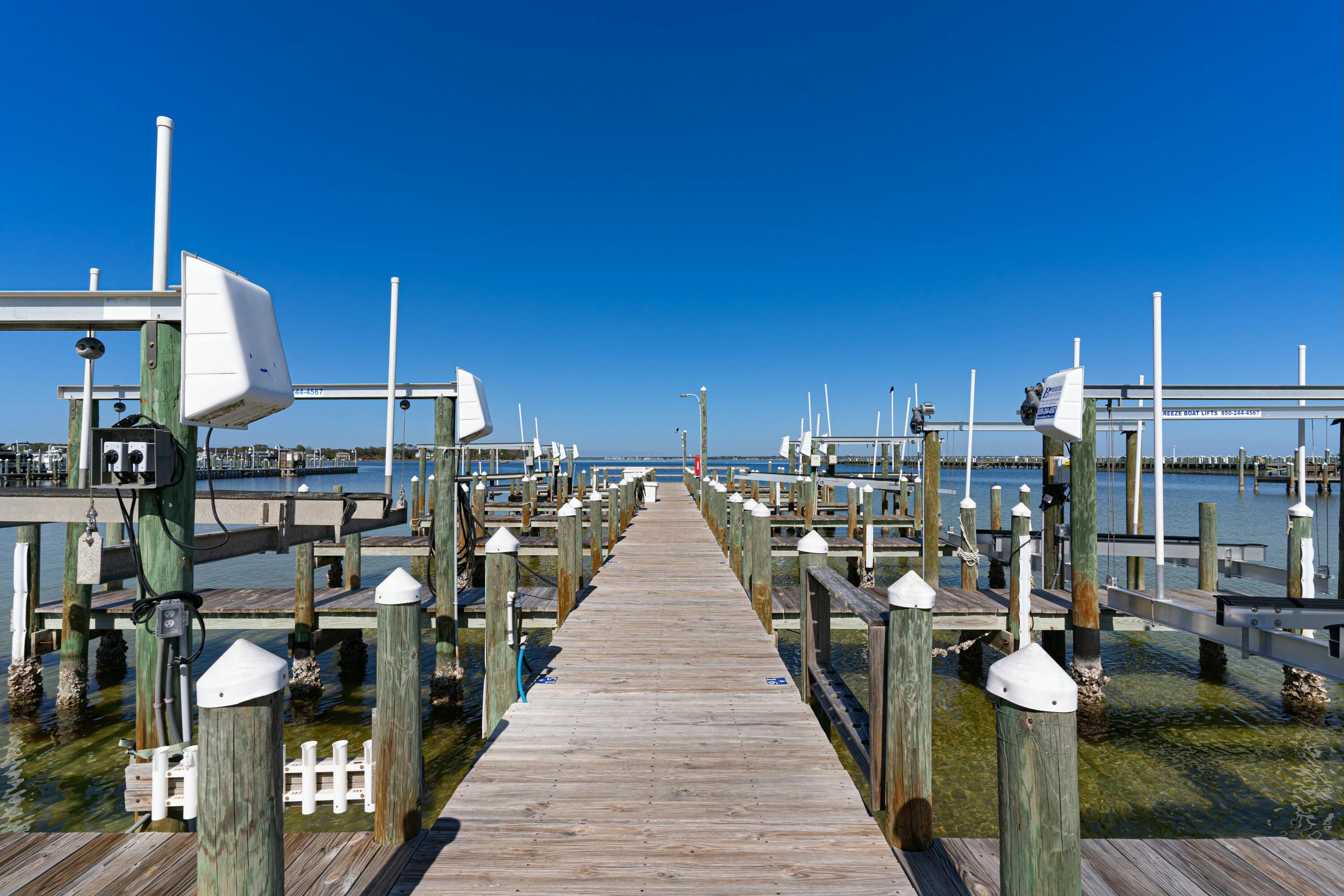 1330 Miracle Strip Parkway, 201