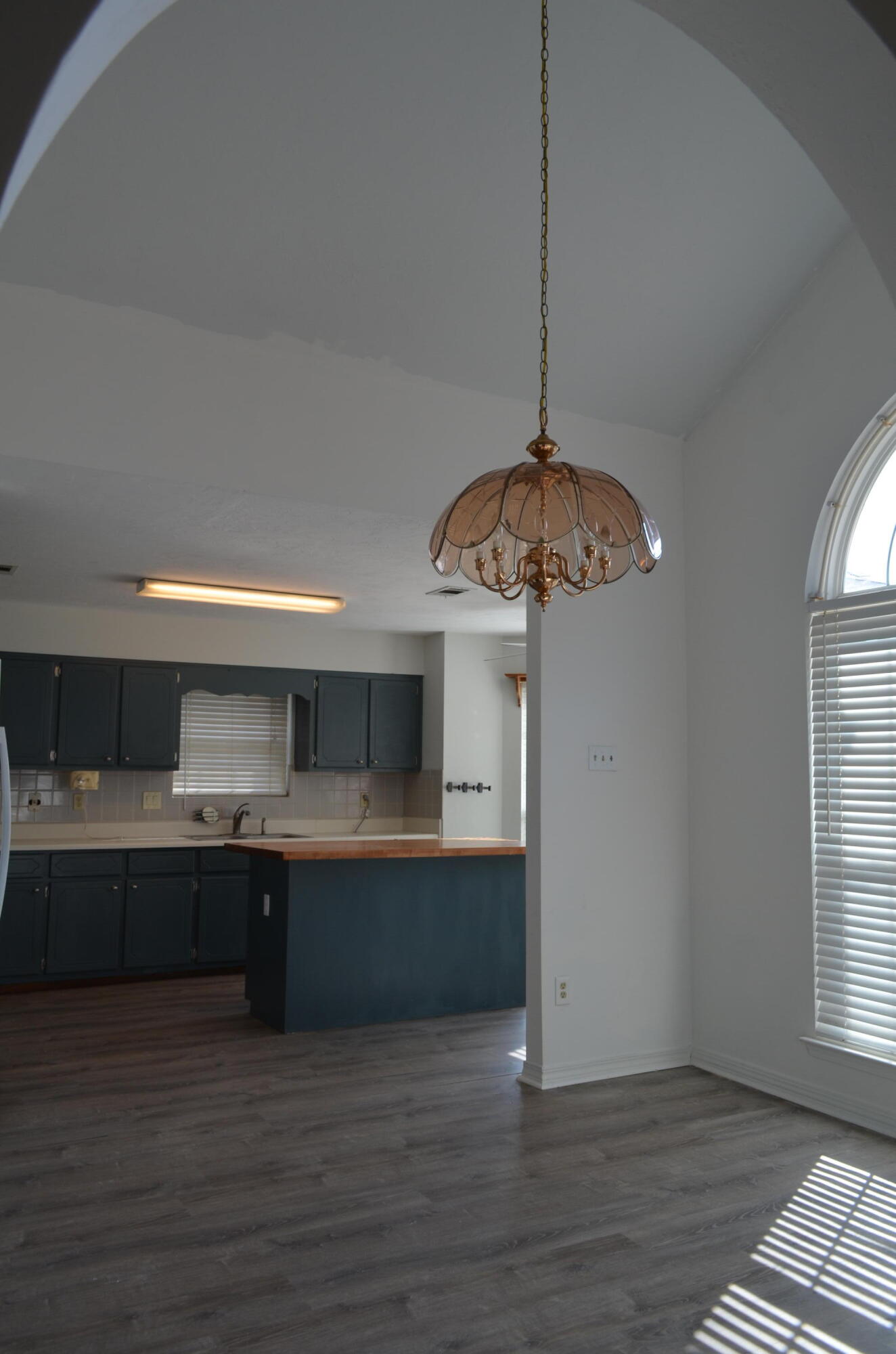 118 Meadow Woods Lane