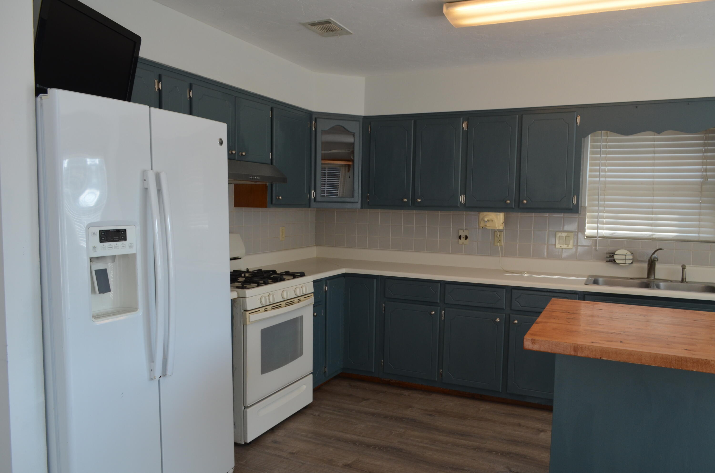 118 Meadow Woods Lane