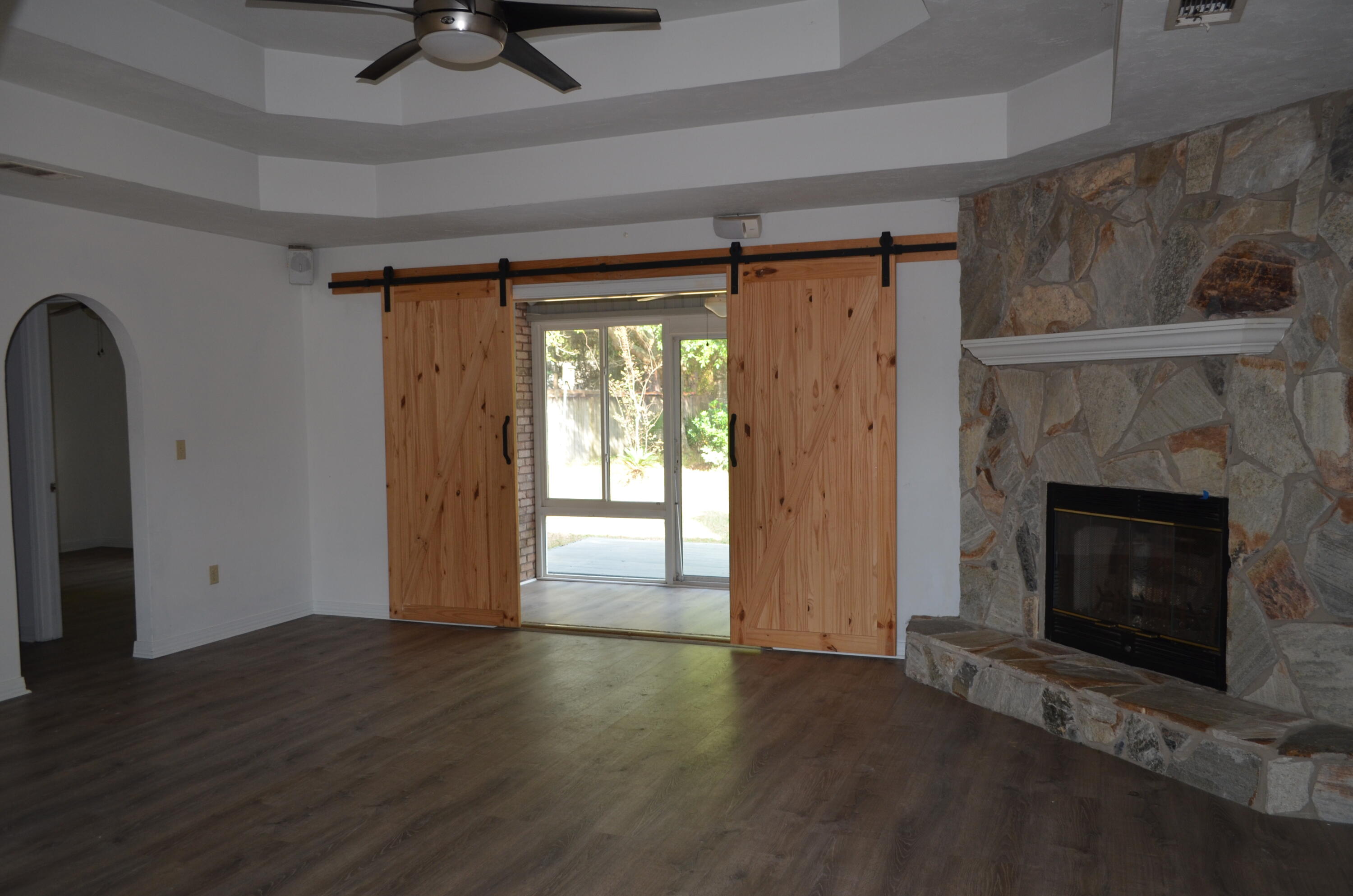 118 Meadow Woods Lane