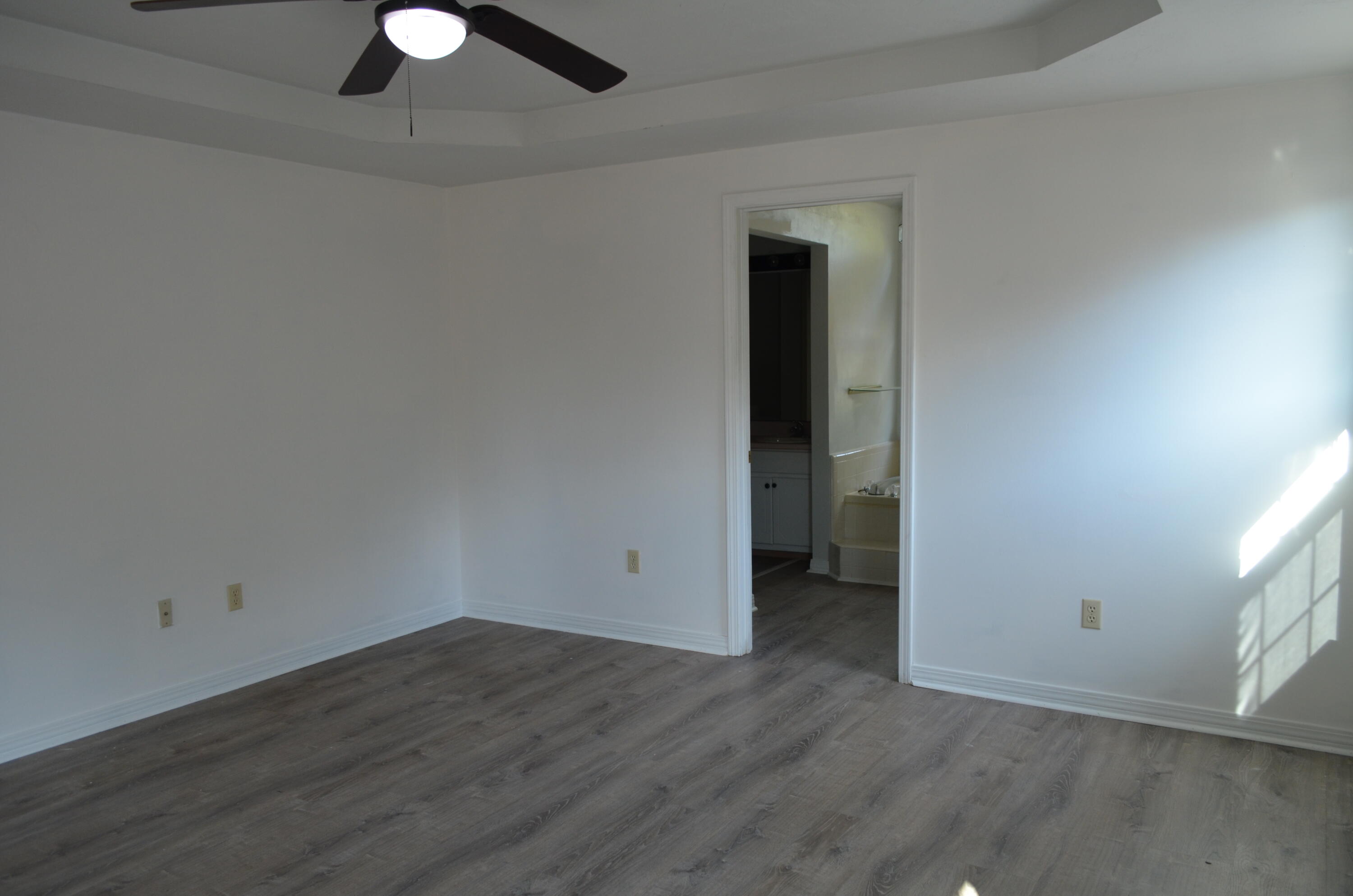 118 Meadow Woods Lane