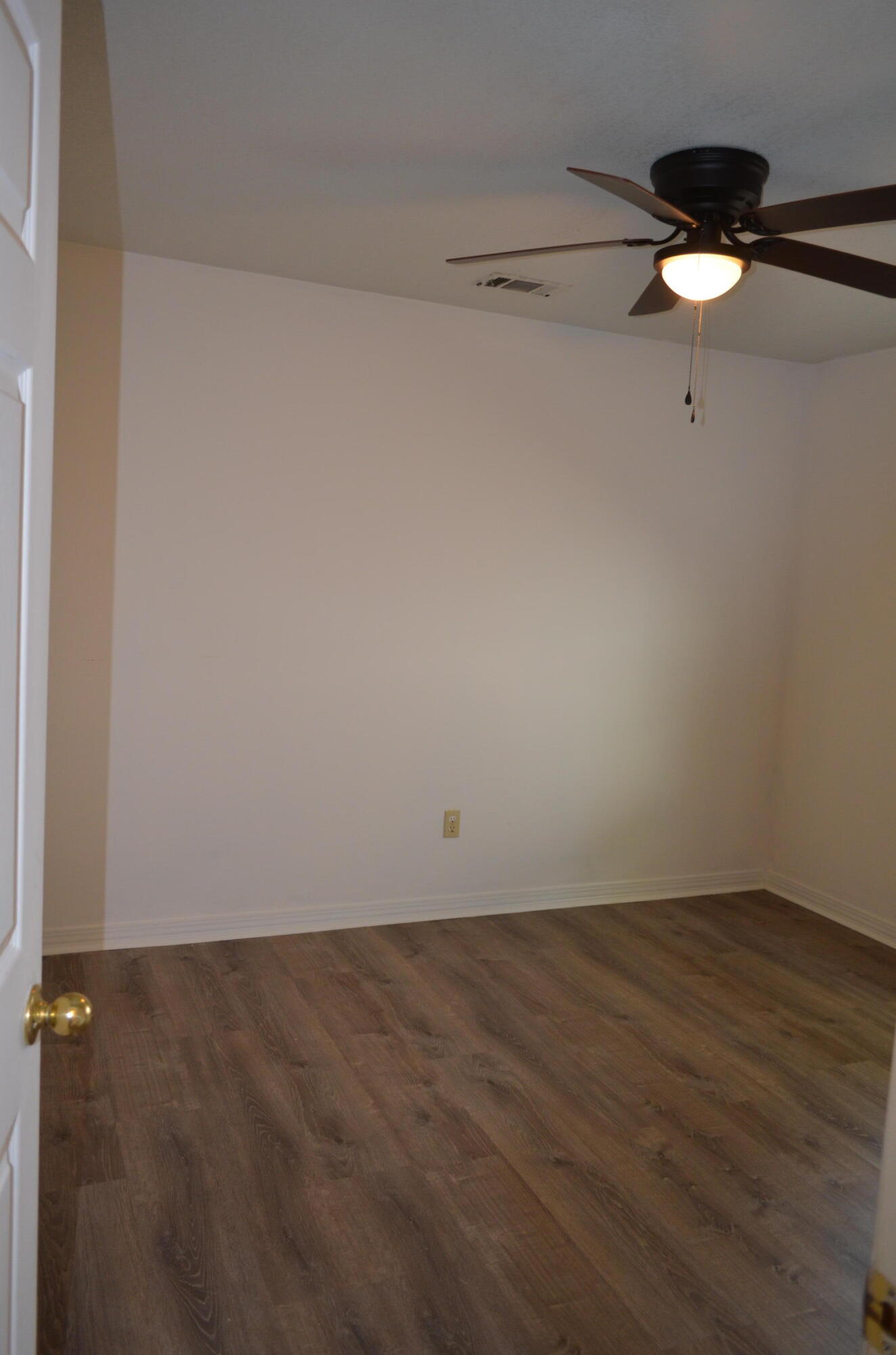 118 Meadow Woods Lane