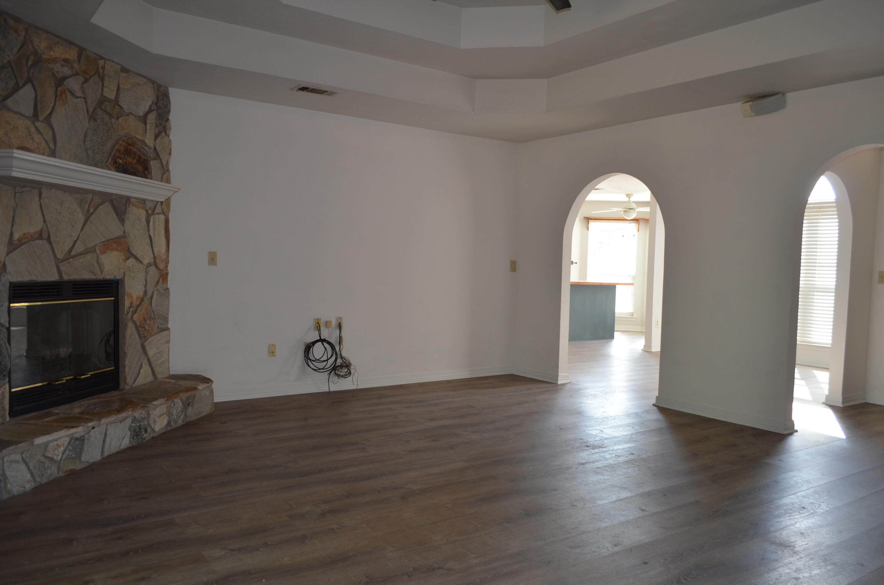 118 Meadow Woods Lane