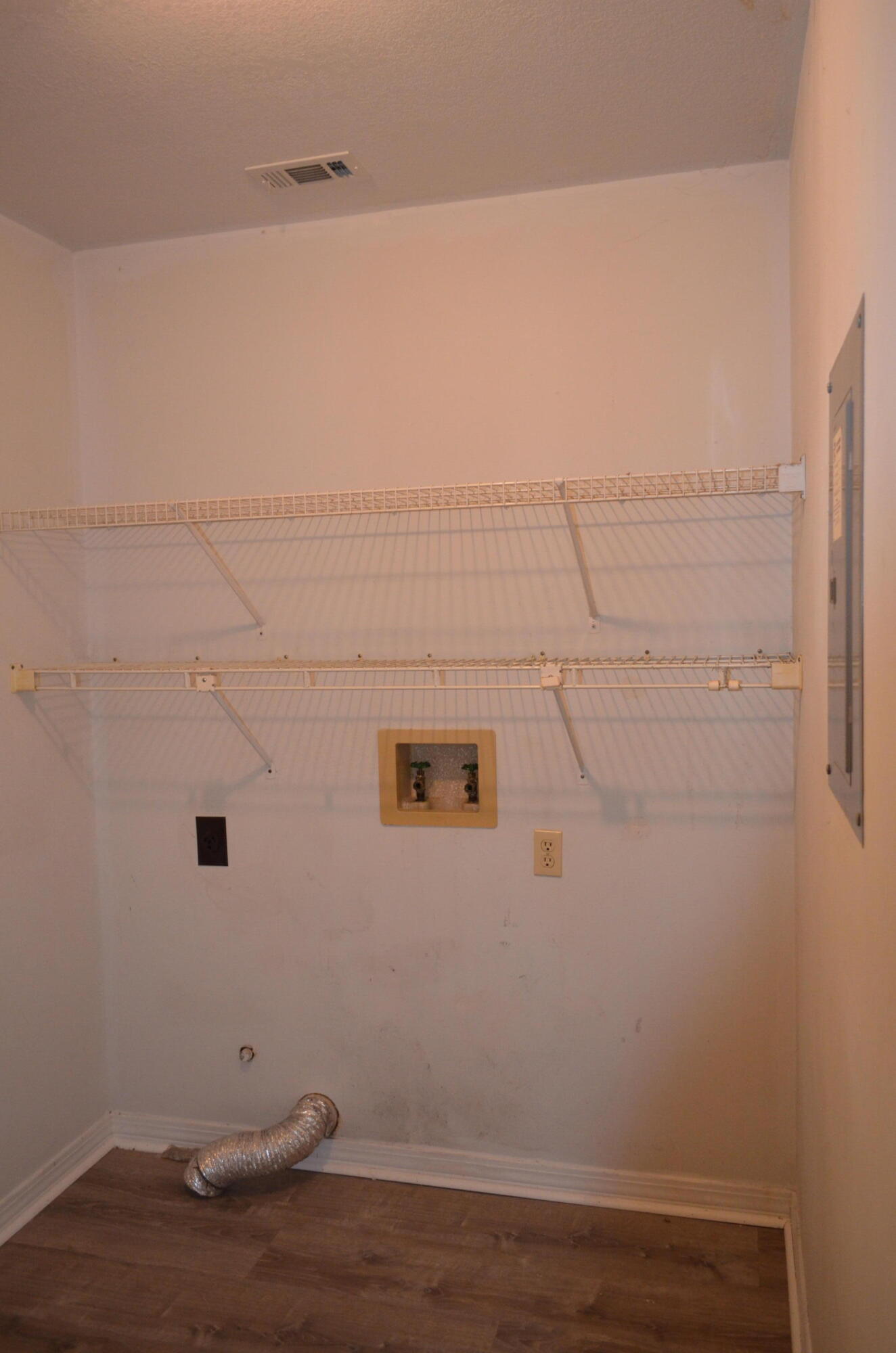 118 Meadow Woods Lane