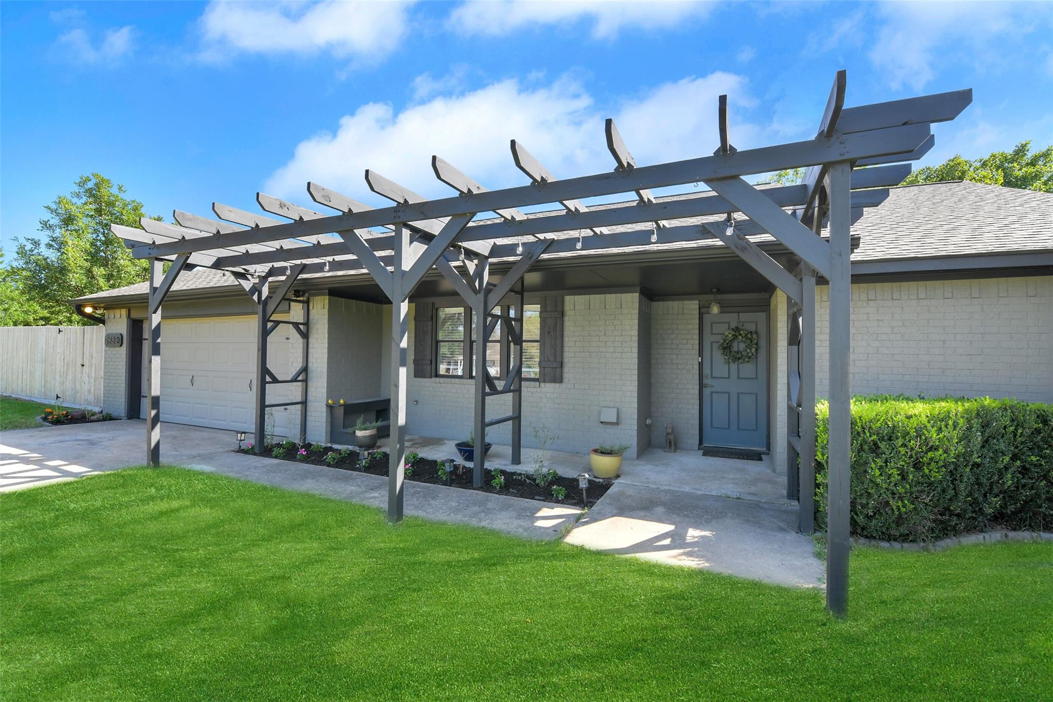 2980 Bluebonnet Boulevard