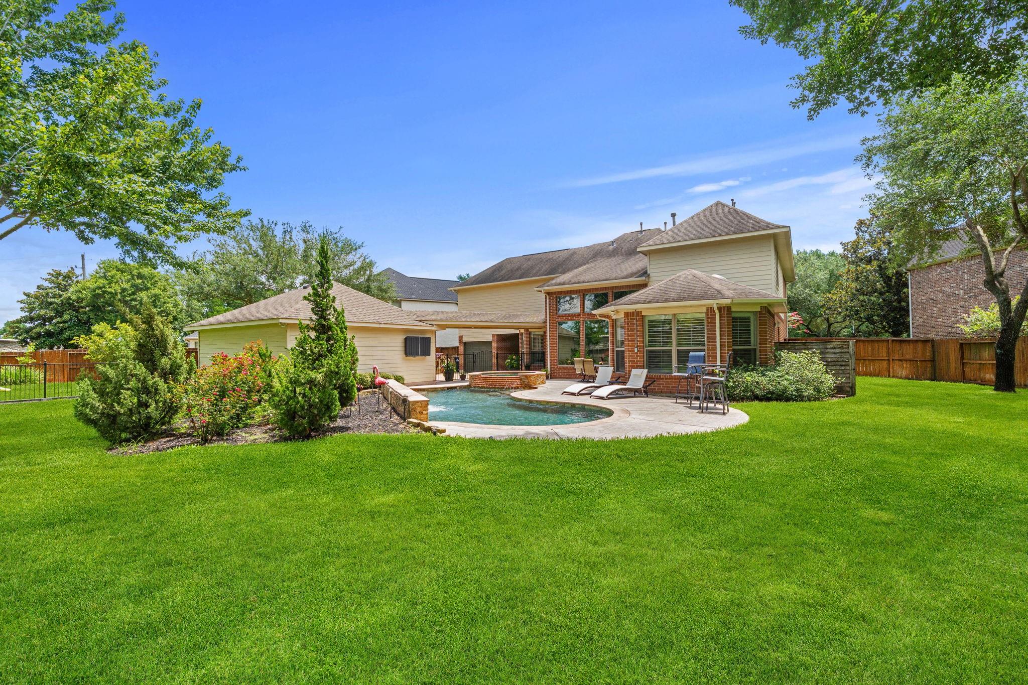 1014 Woodcreek Cove Lane