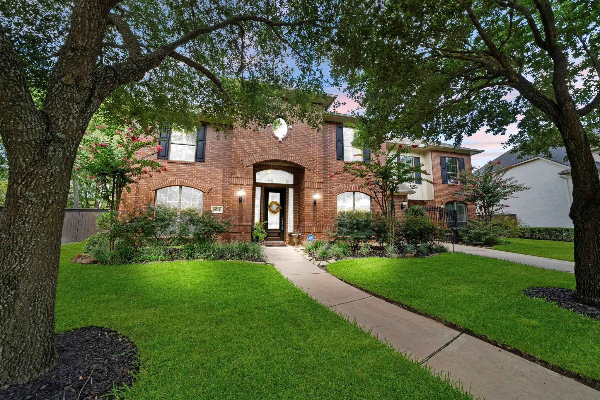 1014 Woodcreek Cove Lane