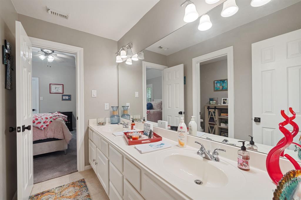 1014 Woodcreek Cove Lane
