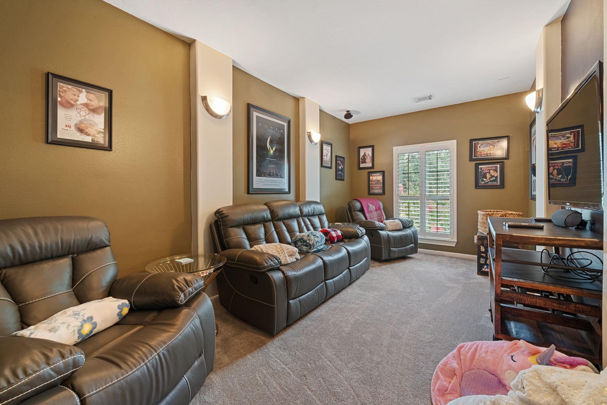 1014 Woodcreek Cove Lane