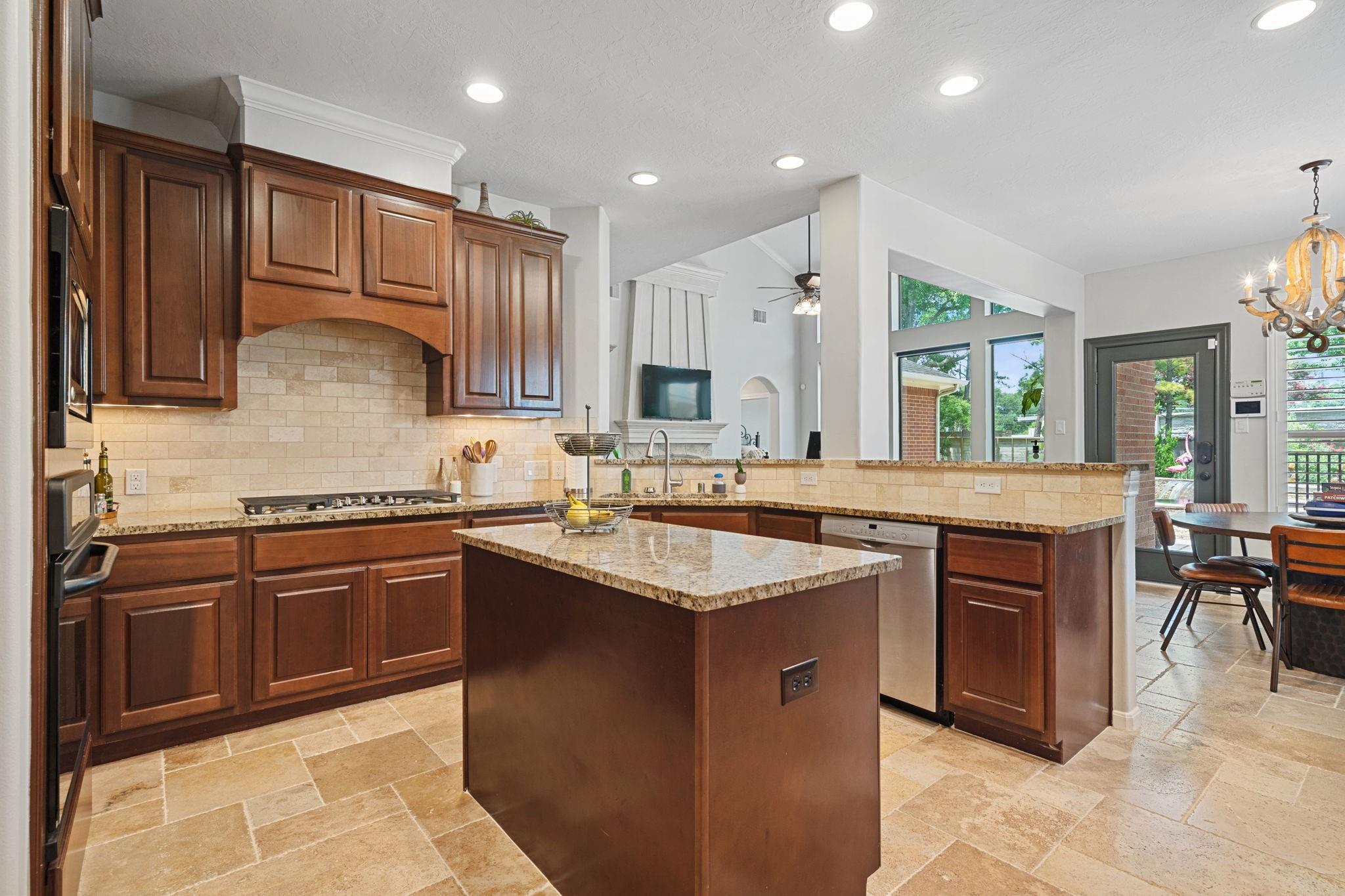 1014 Woodcreek Cove Lane