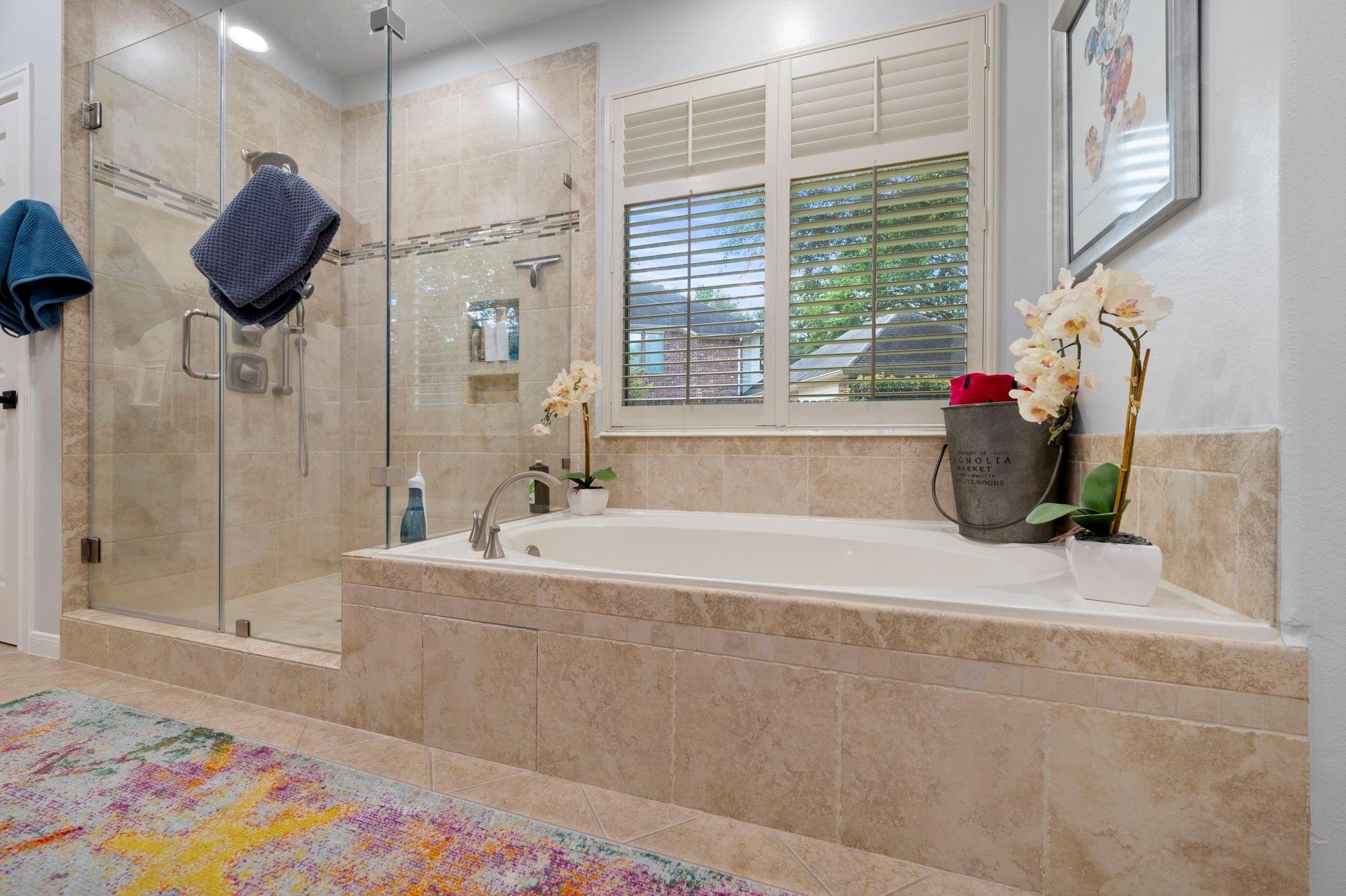 1014 Woodcreek Cove Lane