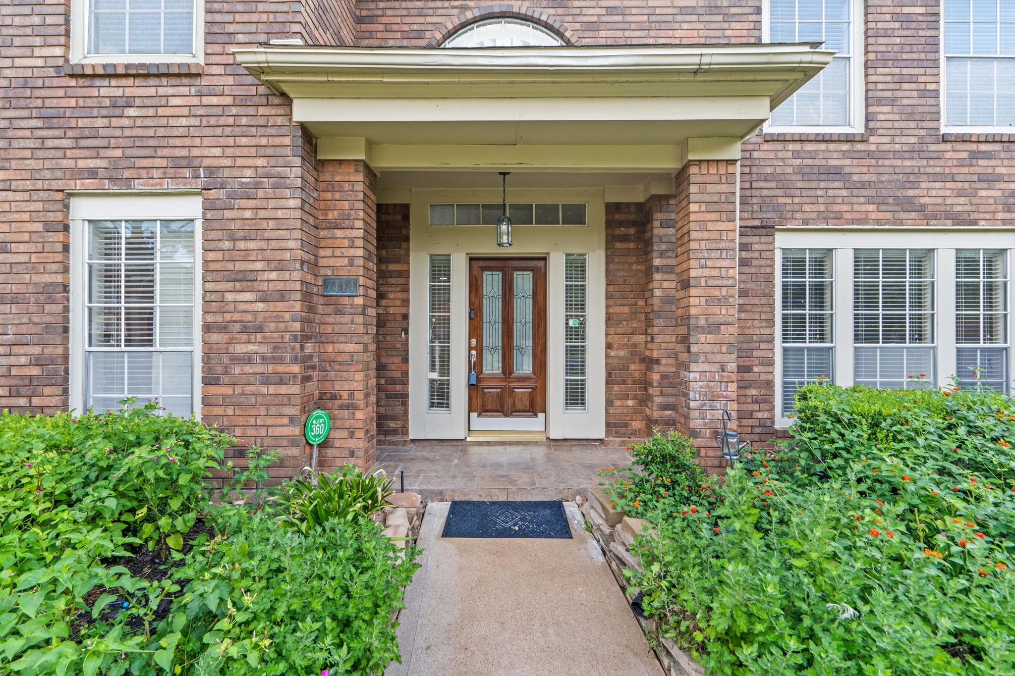 7414 Starbridge Drive