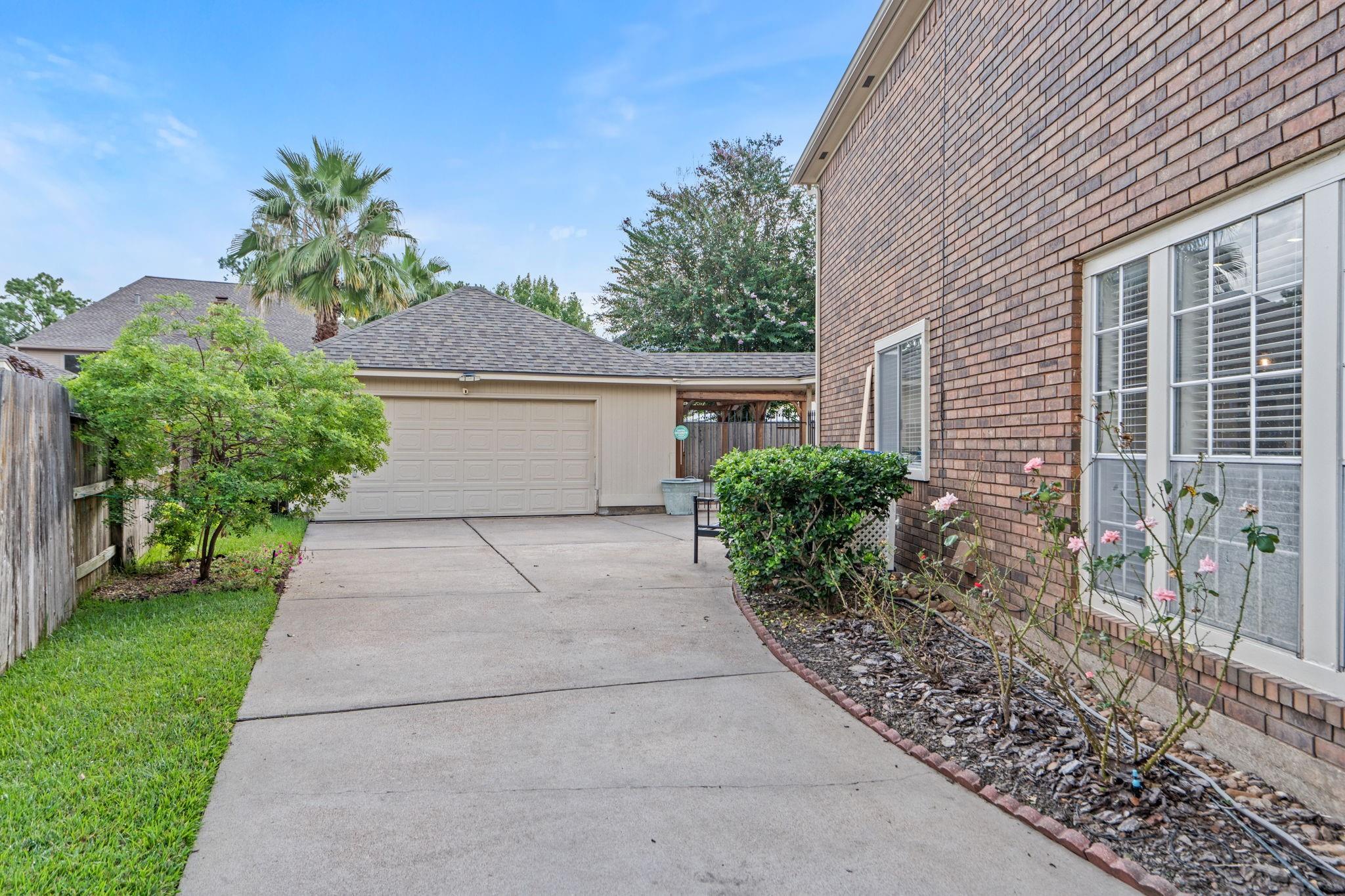 7414 Starbridge Drive