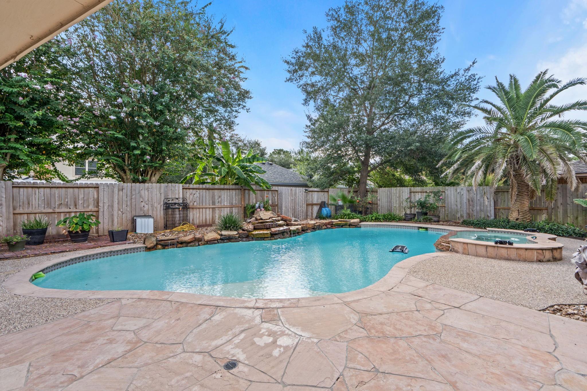7414 Starbridge Drive