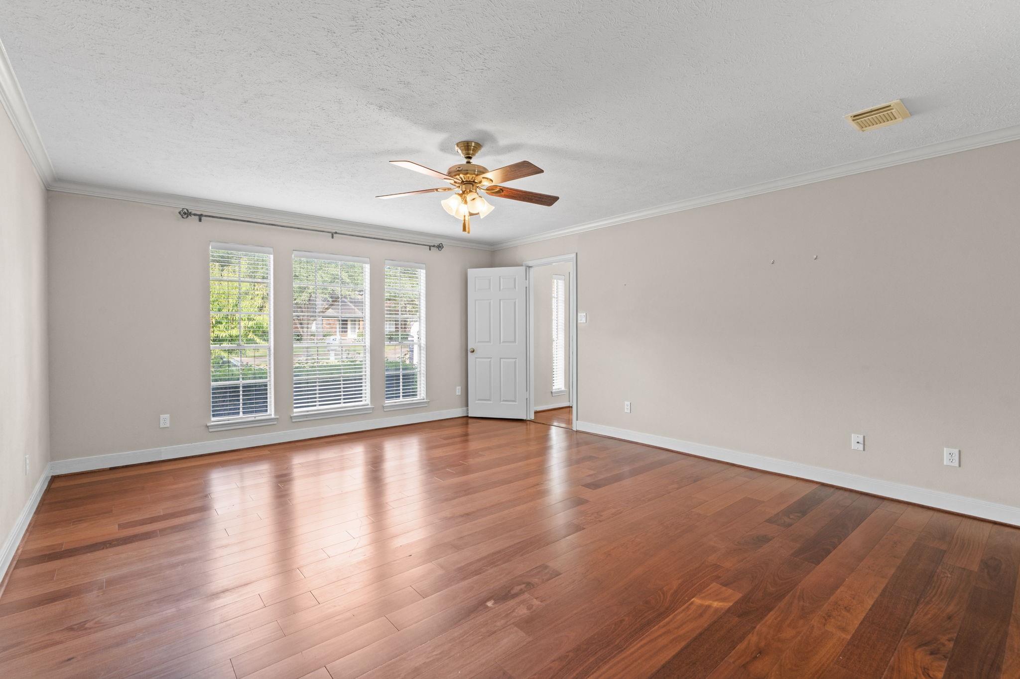 7414 Starbridge Drive