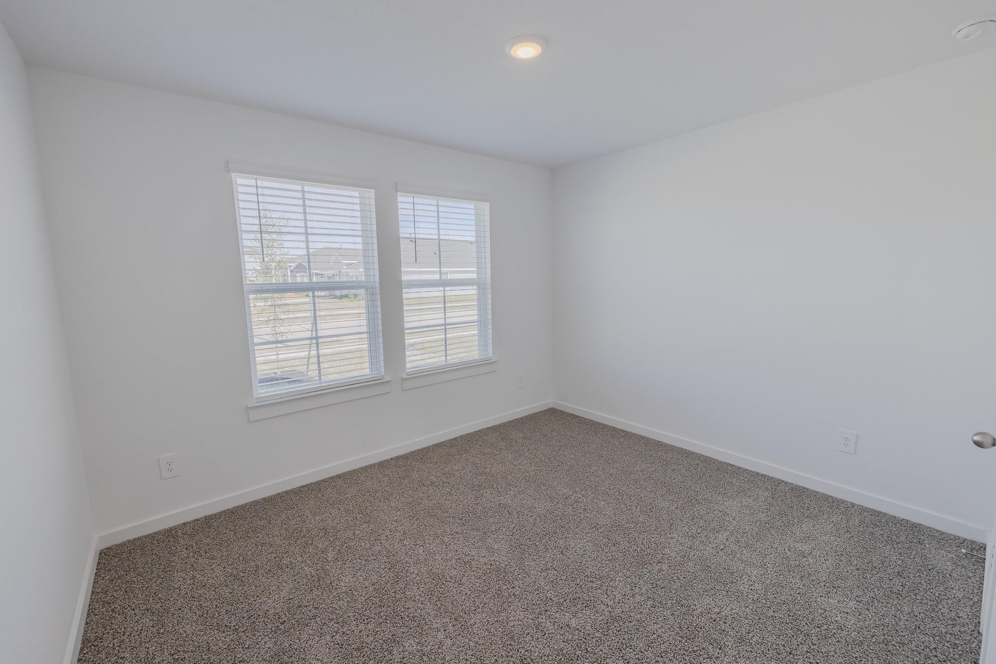 31715 Kellan Grove